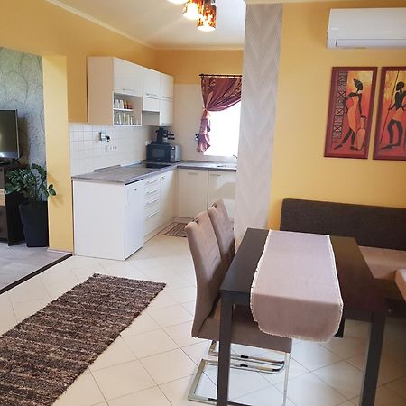 Tamasi Villa- Nyaralohaz Balatonkeresztúr Exterior foto